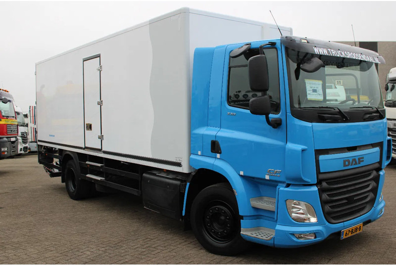 DAF CF 330 + EURO 6 + LIFT + 20T - Refrigerator truck: picture 3 DAF CF 330 + EURO 6 + LIFT + 20T - Refrigerator truck: picture 3