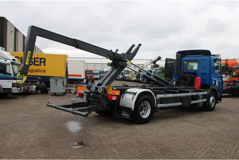 DAF CF 85.410 + EURO 5 - Hook lift truck: picture 3 DAF CF 85.410 + EURO 5 - Hook lift truck: picture 3