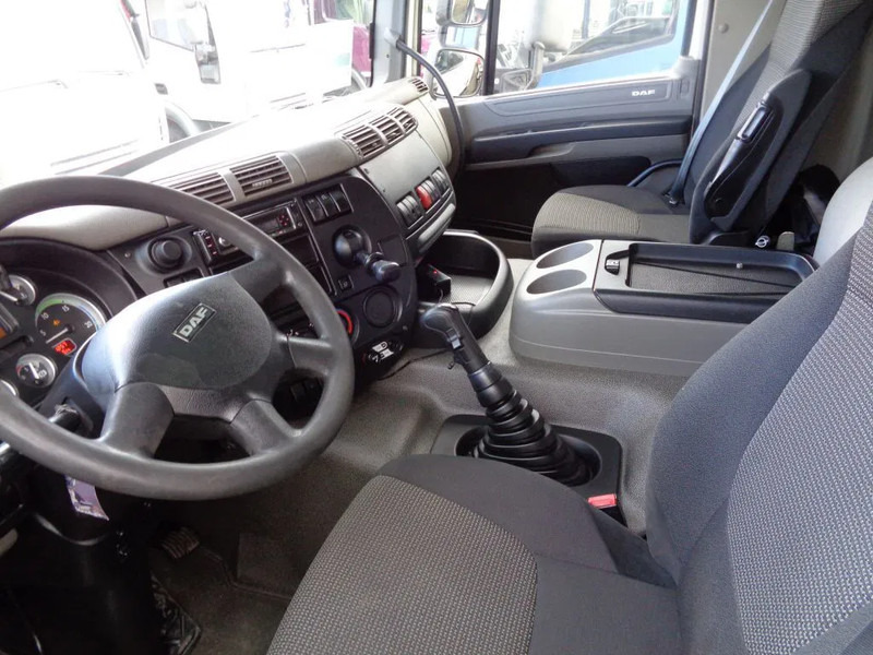 DAF CF 85.460 + Euro 5 + JKB Kennis Type 20.000 Crane + Pto + discounted from 49.500,- - Crane truck: picture 5 DAF CF 85.460 + Euro 5 + JKB Kennis Type 20.000 Crane + Pto + discounted from 49.500,- - Crane truck: picture 5