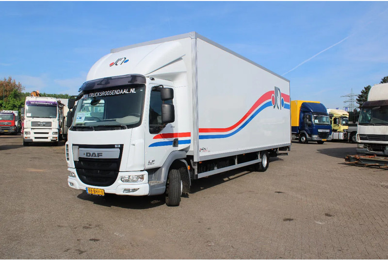 DAF LF 210 + EURO 6 + 12T + LIFT - Box truck: picture 3 DAF LF 210 + EURO 6 + 12T + LIFT - Box truck: picture 3