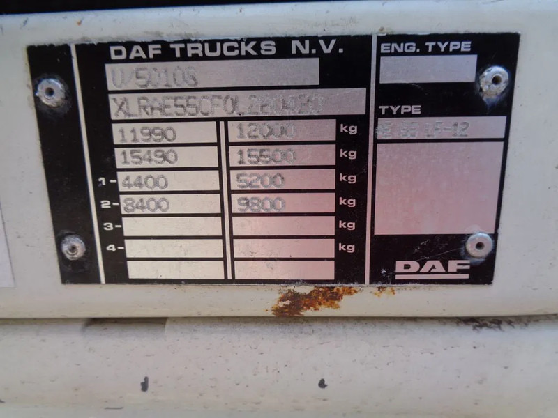 Curtainsider truck DAF LF55.180 + MANUAL + LIFT: picture 18