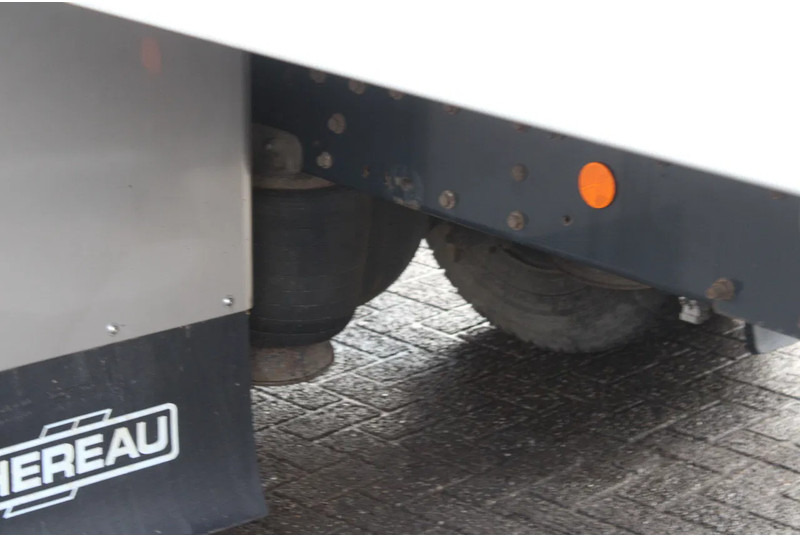 Refrigerator truck Iveco Eurocargo 120-220 + EURO 6 + 12T: picture 12