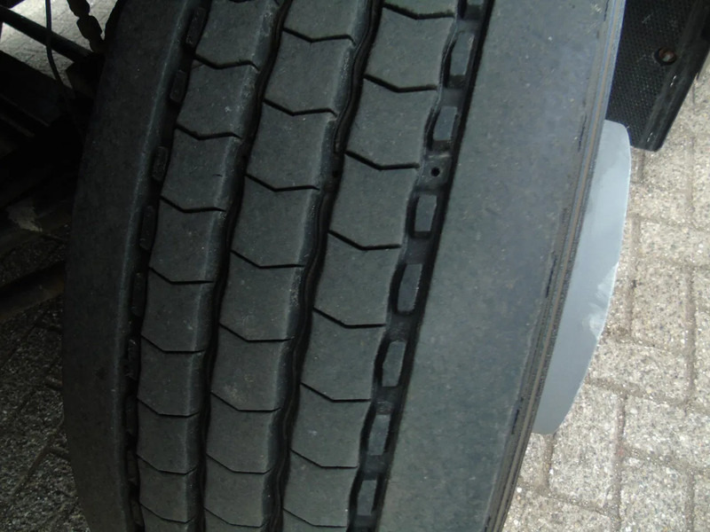 Box truck Iveco Eurocargo 120E21 + EURO 6: picture 17 Box truck Iveco Eurocargo 120E21 + EURO 6: picture 17