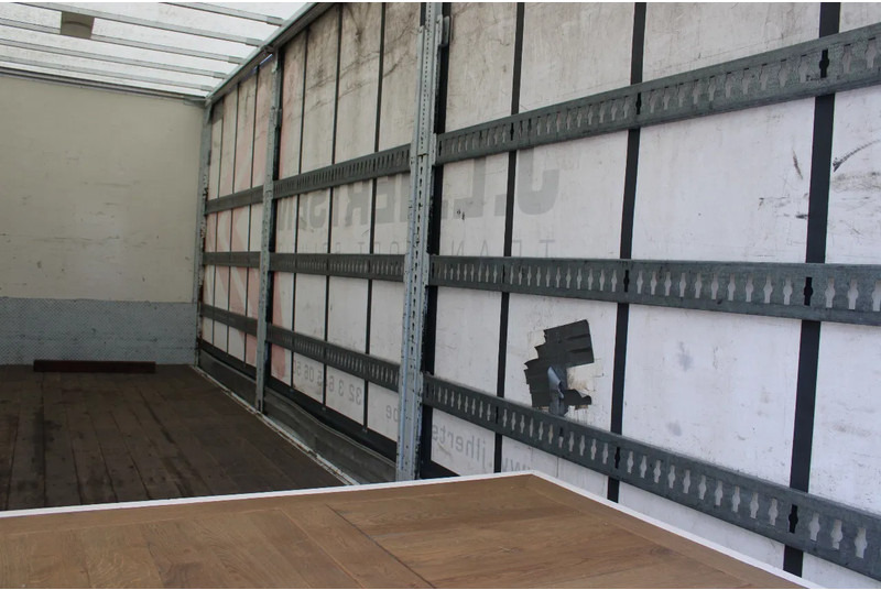 Iveco Eurocargo 120e22 + euro 6 - Box truck: picture 5 Iveco Eurocargo 120e22 + euro 6 - Box truck: picture 5