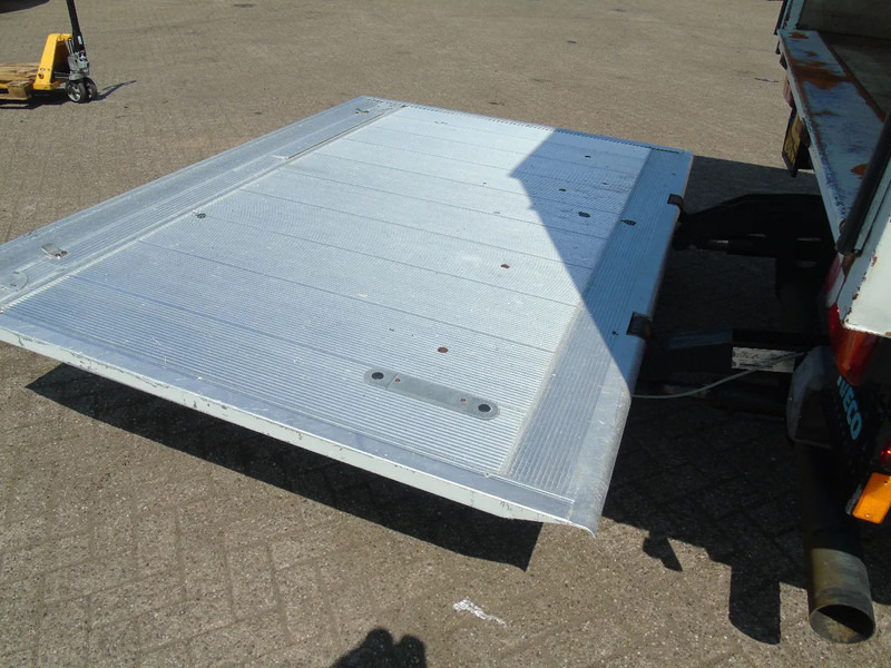 Iveco ML 75 E18 + MANUAL + EURO 5 - Box truck: picture 5 Iveco ML 75 E18 + MANUAL + EURO 5 - Box truck: picture 5