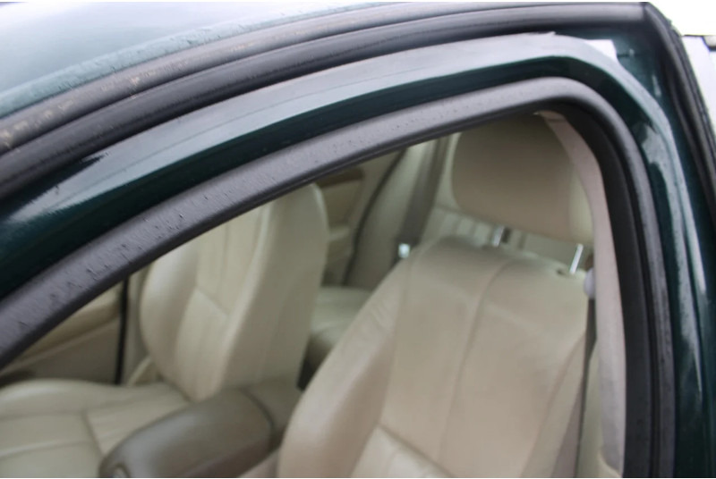 Sedan Jaguar S-TYPE 3.0 V6 EXECUTIVE +EURO 3: picture 16