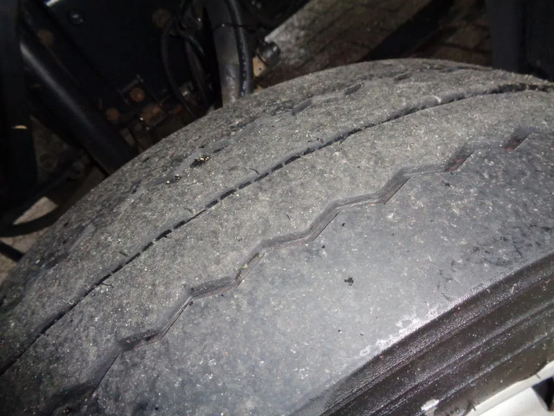 Box truck MAN TGL 8.180 TGL 8.180 + MANUAL + Lift: picture 18 Box truck MAN TGL 8.180 TGL 8.180 + MANUAL + Lift: picture 18