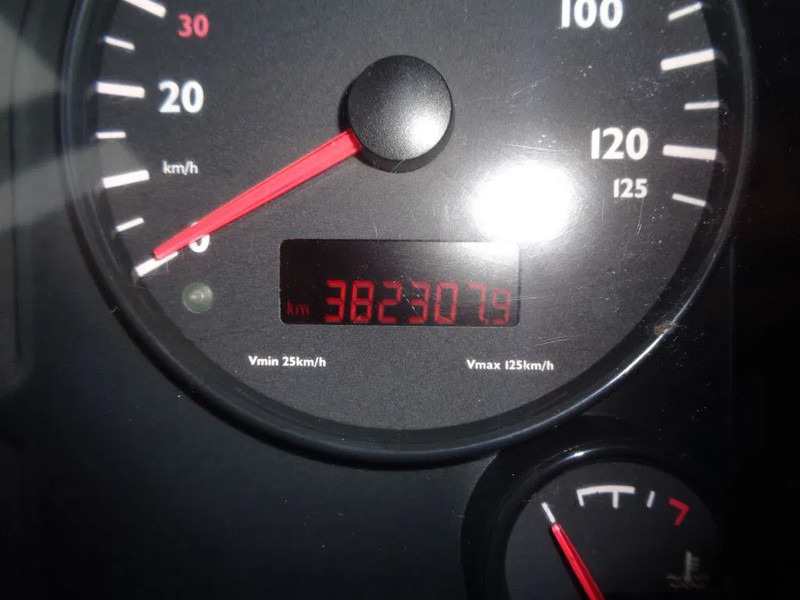 Box truck MAN TGL 8.180 TGL 8.180 + MANUAL + Lift: picture 14 Box truck MAN TGL 8.180 TGL 8.180 + MANUAL + Lift: picture 14