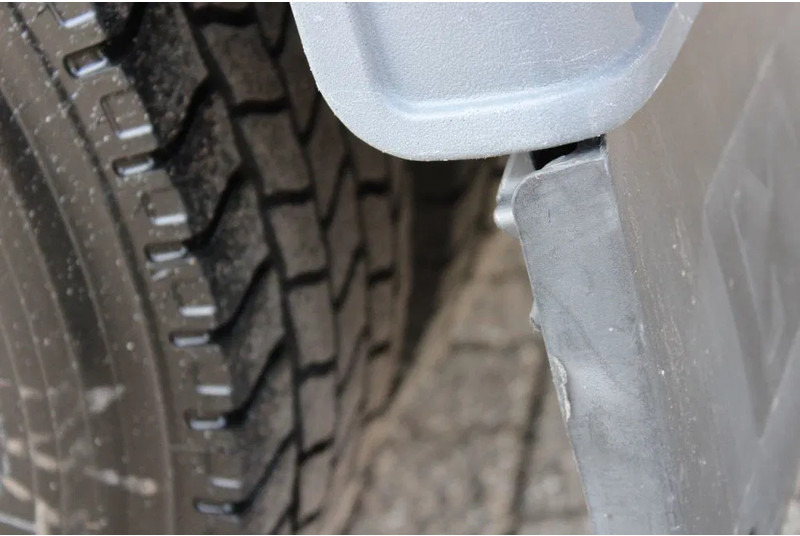 Refrigerator truck MAN TGL 8.220 + MANUAL: picture 16