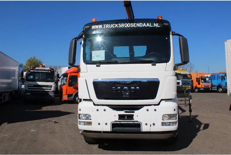 MAN TGS 26.440 + HMF 22T/M + remote + 6x2 steering + EURO 5 - Crane truck: picture 5 MAN TGS 26.440 + HMF 22T/M + remote + 6x2 steering + EURO 5 - Crane truck: picture 5