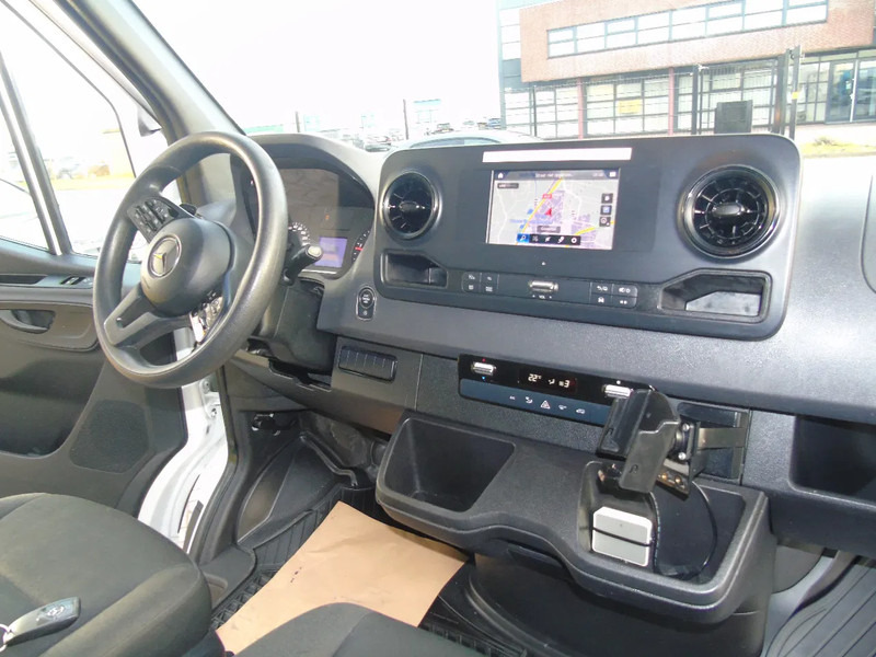 Box van Mercedes-Benz Sprinter 314 + lift: picture 9 Box van Mercedes-Benz Sprinter 314 + lift: picture 9