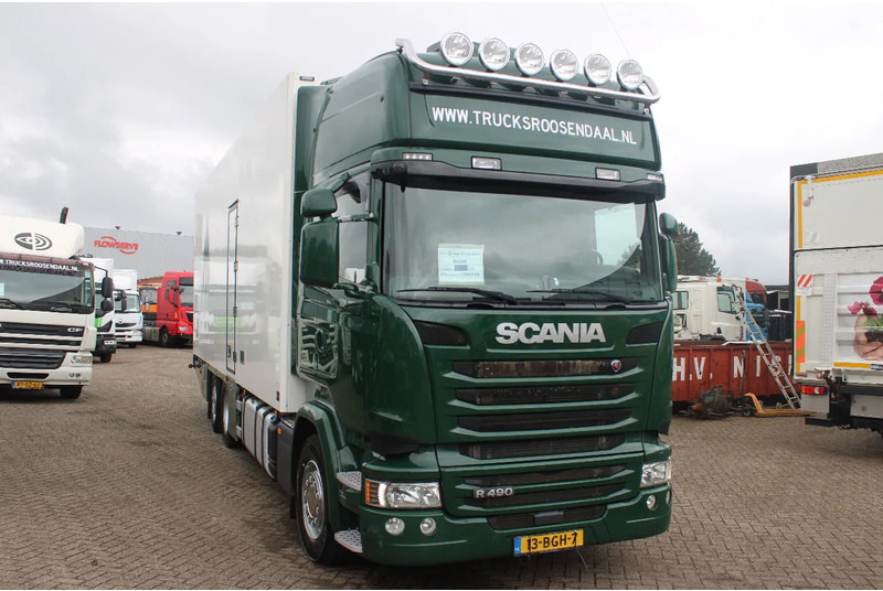 Scania R490 + 6X2 + EURO 6 + heating truck/ flowers FULL OPTION - Refrigerator truck: picture 3 Scania R490 + 6X2 + EURO 6 + heating truck/ flowers FULL OPTION - Refrigerator truck: picture 3