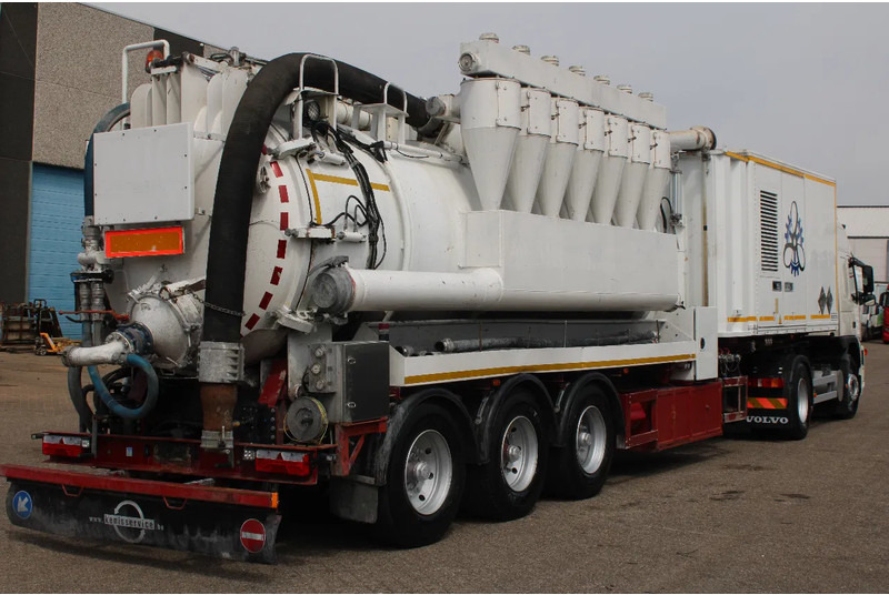 DESOT ECOTA + 16.600 LITER + VOLVO ENGINE S/P + TIPPER / VACUUM WITTIG - Semi-trailer: picture 4 DESOT ECOTA + 16.600 LITER + VOLVO ENGINE S/P + TIPPER / VACUUM WITTIG - Semi-trailer: picture 4