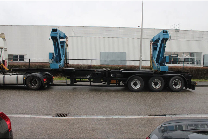 KLAUS 40 FT Sideloader 32T + Own Engine + Remote + 3 x SAF + Spring suspension - Semi-trailer: picture 4 KLAUS 40 FT Sideloader 32T + Own Engine + Remote + 3 x SAF + Spring suspension - Semi-trailer: picture 4