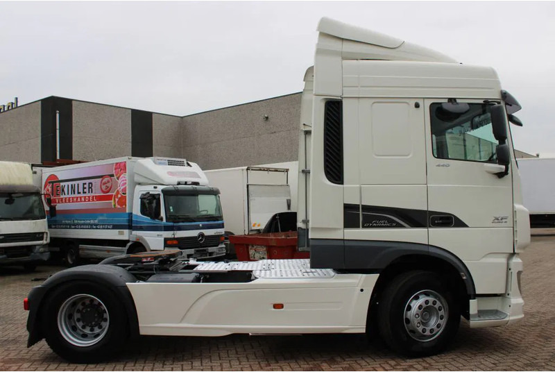 DAF XF 106.440 + EURO 6 + SPOILER + TUV 26-08-2024 - Tractor unit: picture 2 DAF XF 106.440 + EURO 6 + SPOILER + TUV 26-08-2024 - Tractor unit: picture 2