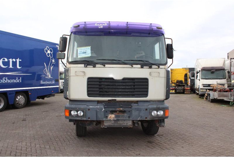 Tractor unit MAN F 26.364 + 6X4 + BIG AXLE + EURO 2 + MANUAL: picture 10