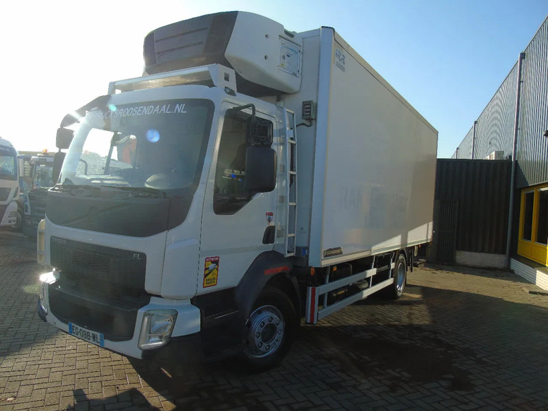 Volvo FL 14.210 + ATP/FRC + CARRIER + LIFT - Refrigerator truck: picture 2 Volvo FL 14.210 + ATP/FRC + CARRIER + LIFT - Refrigerator truck: picture 2