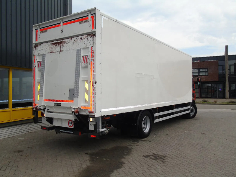 Volvo FL 260 + 18T + LIFT - Box truck: picture 3 Volvo FL 260 + 18T + LIFT - Box truck: picture 3