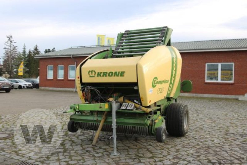 Krone Comprima F 155 - Round baler: picture 2 Krone Comprima F 155 - Round baler: picture 2