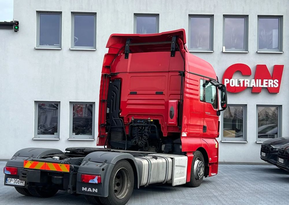 MAN TGX 18.420 XLX LOW DECK - Tractor unit: picture 4 MAN TGX 18.420 XLX LOW DECK - Tractor unit: picture 4