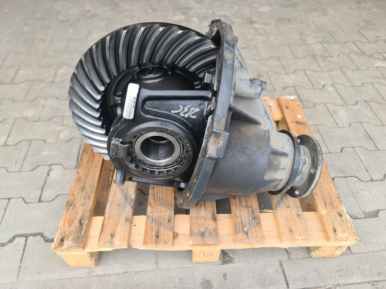 DIFFERENTIAL DIFF MS17X RSS1344C 1/529 5.29 37/7 RENAULT VOLVO - Differential gear for Truck: picture 1 DIFFERENTIAL DIFF MS17X RSS1344C 1/529 5.29 37/7 RENAULT VOLVO - Differential gear for Truck: picture 1