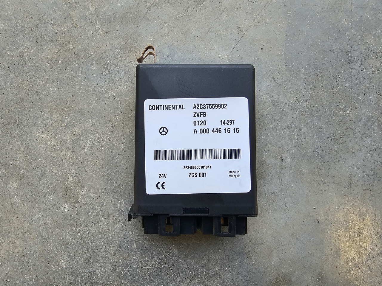 MERCEDES-BENZ ATEGO MP4 EURO 6 / CENTRAL LOCK ECU ZVFB / A0004461616 - ECU: picture 2 MERCEDES-BENZ ATEGO MP4 EURO 6 / CENTRAL LOCK ECU ZVFB / A0004461616 - ECU: picture 2