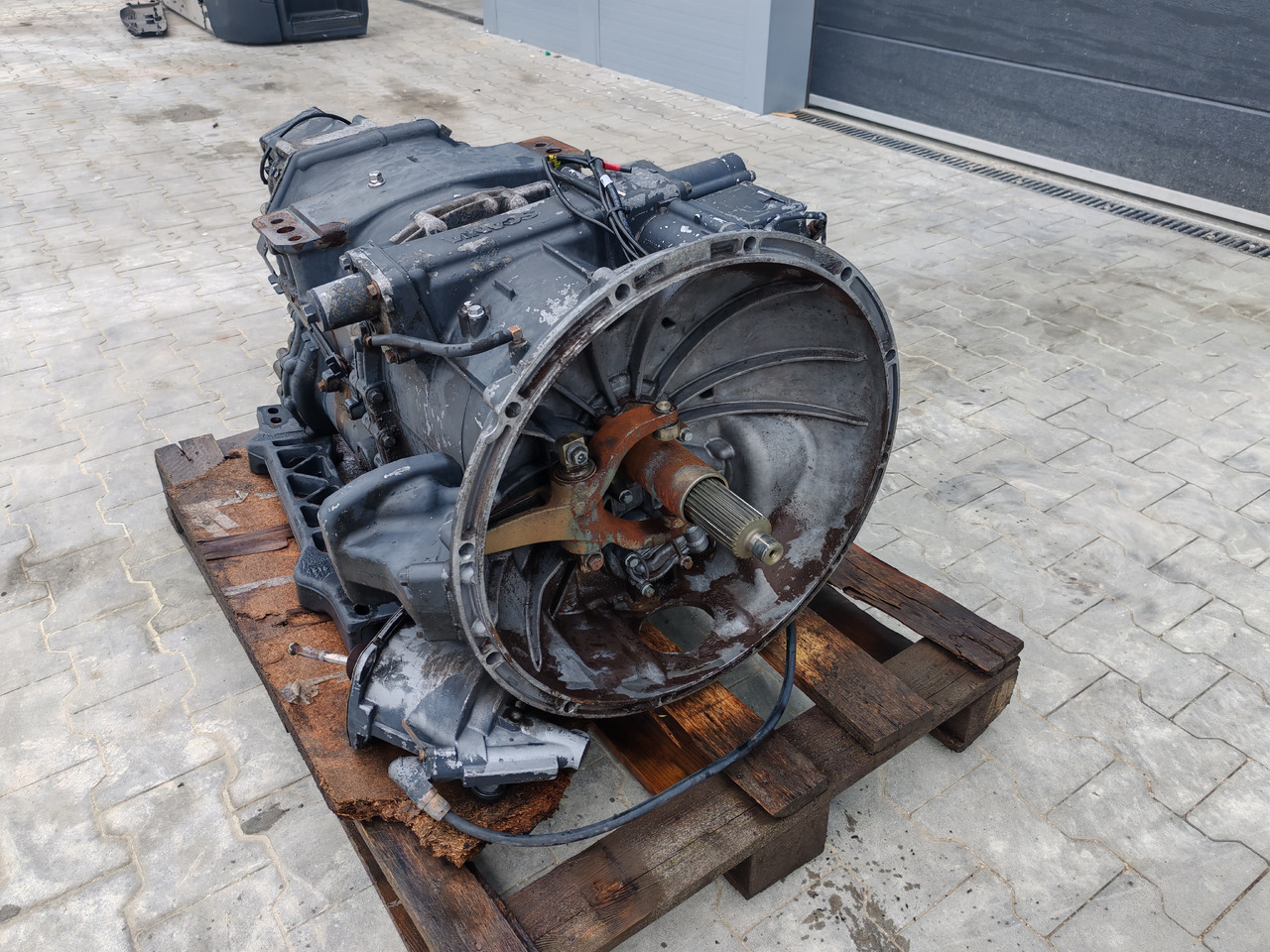 SCANIA GEARBOX / GRSO905 / COMPLETE / WORLDWIDE DELIVERY - Gearbox: picture 2 SCANIA GEARBOX / GRSO905 / COMPLETE / WORLDWIDE DELIVERY - Gearbox: picture 2