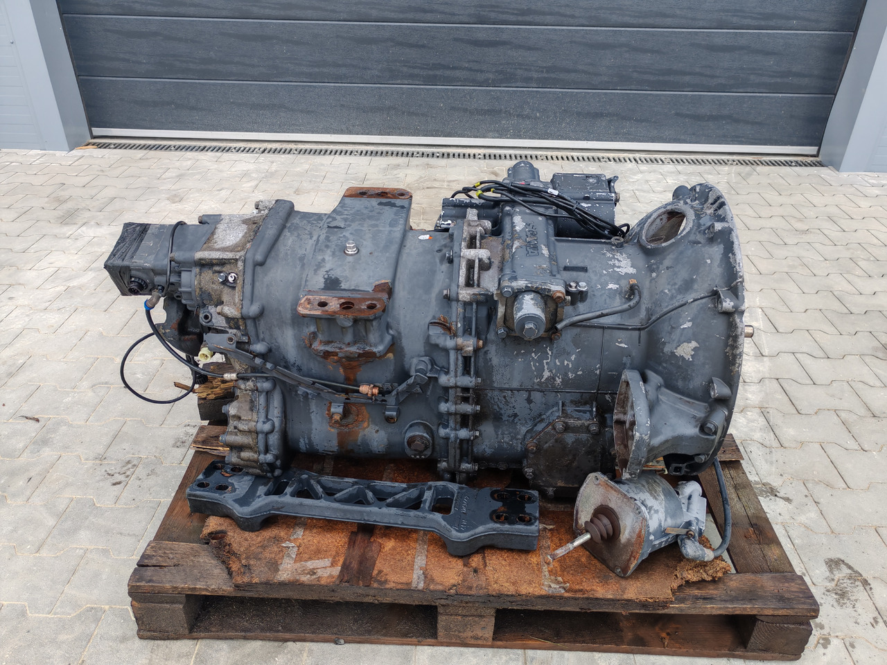 SCANIA GEARBOX / GRSO905 / COMPLETE / WORLDWIDE DELIVERY - Gearbox: picture 1 SCANIA GEARBOX / GRSO905 / COMPLETE / WORLDWIDE DELIVERY - Gearbox: picture 1