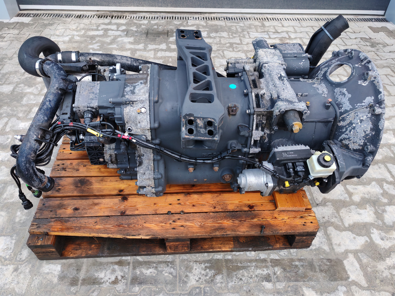 SCANIA GRS905R + RETARDER / COMPLETE GEARBOX - Gearbox: picture 2 SCANIA GRS905R + RETARDER / COMPLETE GEARBOX - Gearbox: picture 2