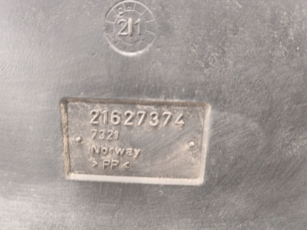 VOLVO FH5 FM5 / AIR FILTER INTAKE / 21627374 - Air filter: picture 3 VOLVO FH5 FM5 / AIR FILTER INTAKE / 21627374 - Air filter: picture 3