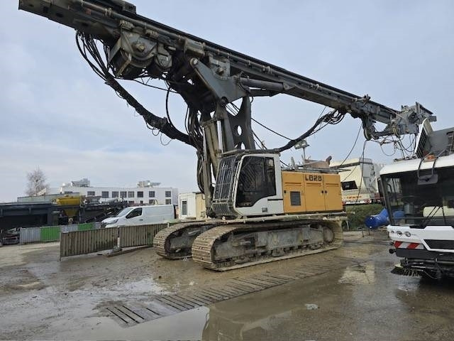 Liebherr LB 28  - Pile driver: picture 4 Liebherr LB 28  - Pile driver: picture 4