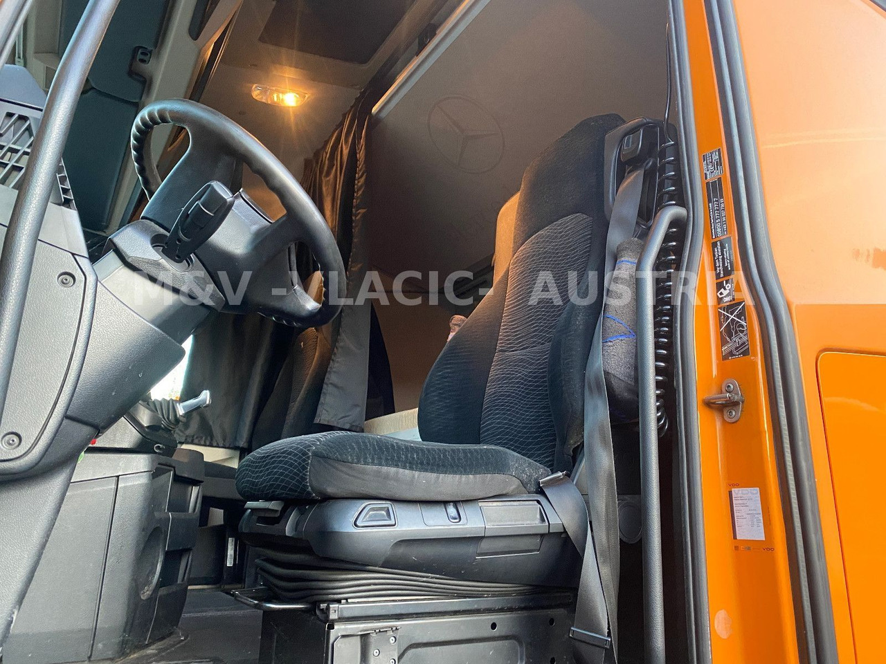 Mercedes-Benz 2542 - Container transporter/ Swap body truck: picture 3 Mercedes-Benz 2542 - Container transporter/ Swap body truck: picture 3