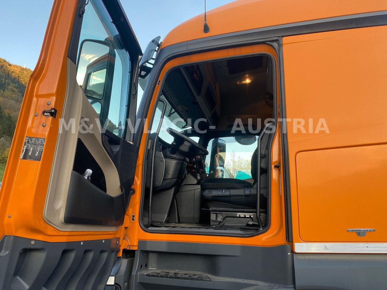 Mercedes-Benz 2542 - Container transporter/ Swap body truck: picture 3 Mercedes-Benz 2542 - Container transporter/ Swap body truck: picture 3