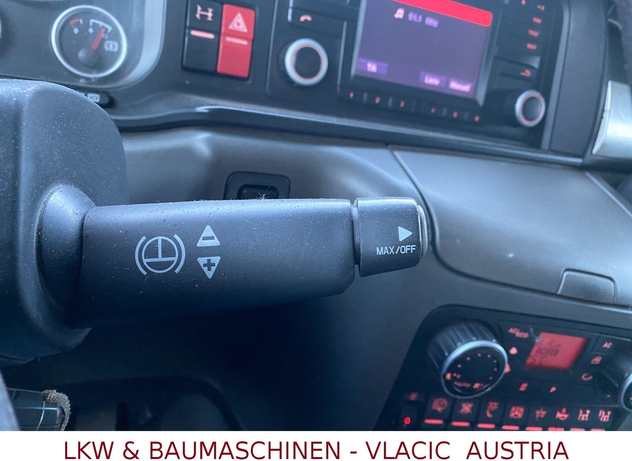 MAN TGS 33.480 eev Euro 5(6X4) - Tractor unit: picture 5 MAN TGS 33.480 eev Euro 5(6X4) - Tractor unit: picture 5