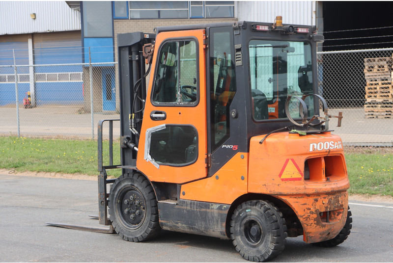 Doosan G25E-5 - LPG forklift: picture 5 Doosan G25E-5 - LPG forklift: picture 5