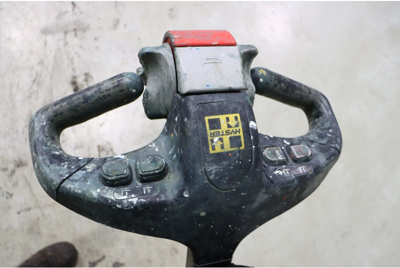 Hyster S1.6 - Stacker: picture 2 Hyster S1.6 - Stacker: picture 2