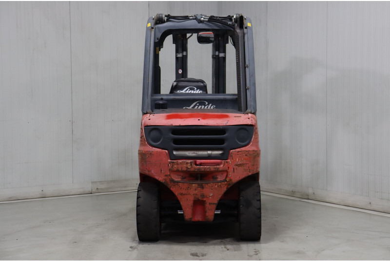 Linde H25D-02 - Diesel forklift: picture 3 Linde H25D-02 - Diesel forklift: picture 3