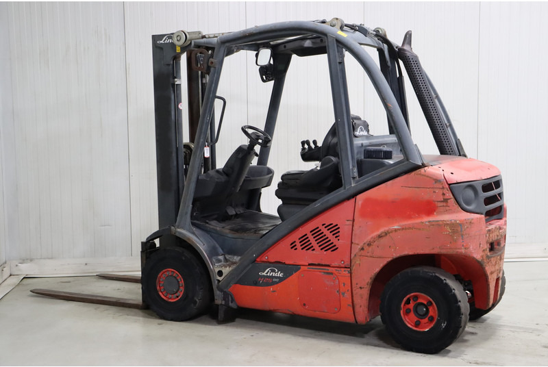 Linde H25D-02 - Diesel forklift: picture 2 Linde H25D-02 - Diesel forklift: picture 2