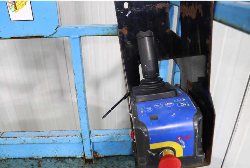 Mantall XE140W - Scissor lift: picture 2 Mantall XE140W - Scissor lift: picture 2