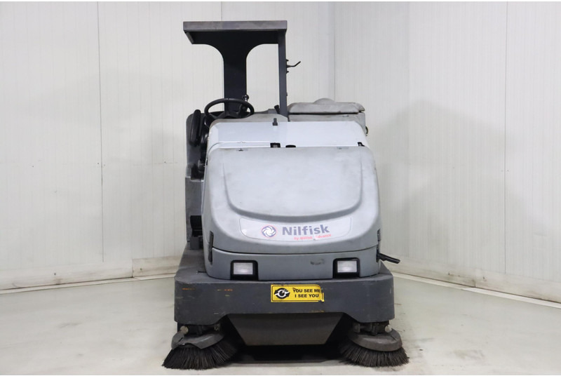 Nilfisk CR1200 - Road sweeper: picture 2 Nilfisk CR1200 - Road sweeper: picture 2
