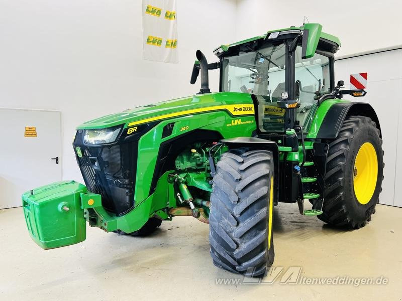 John Deere 8R 340 - Farm tractor: picture 1 John Deere 8R 340 - Farm tractor: picture 1