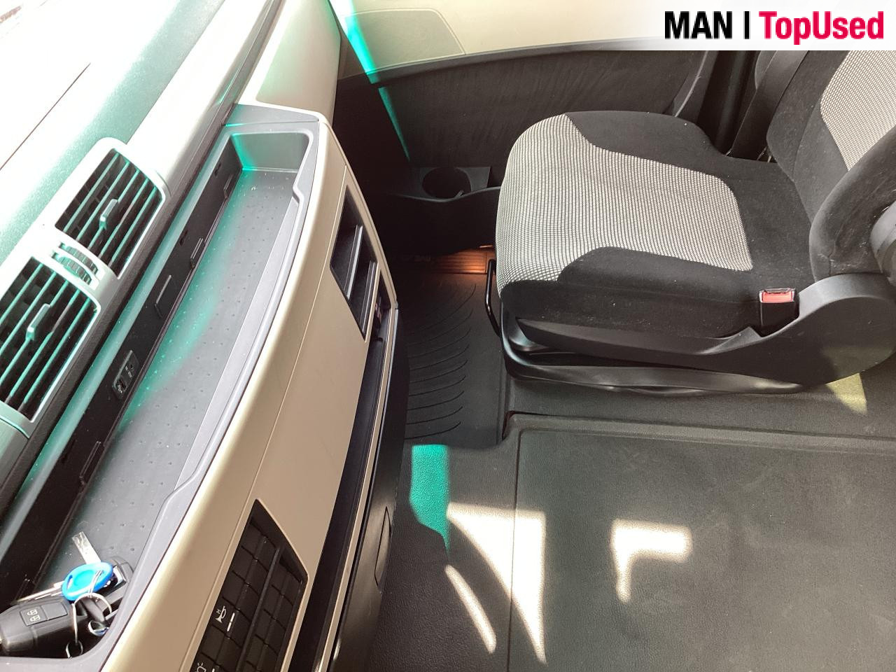 MAN TGX 18.500 4X2 LLS-U - Tractor unit: picture 3 MAN TGX 18.500 4X2 LLS-U - Tractor unit: picture 3