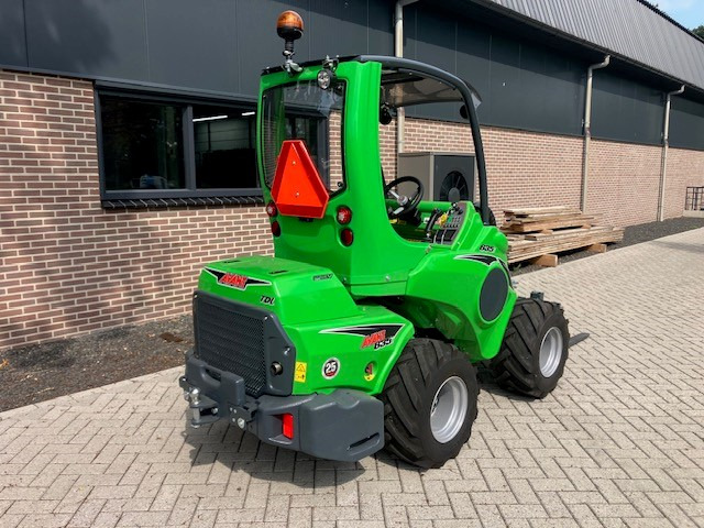 AVANT 635i TDL+ - Compact loader: picture 4 AVANT 635i TDL+ - Compact loader: picture 4
