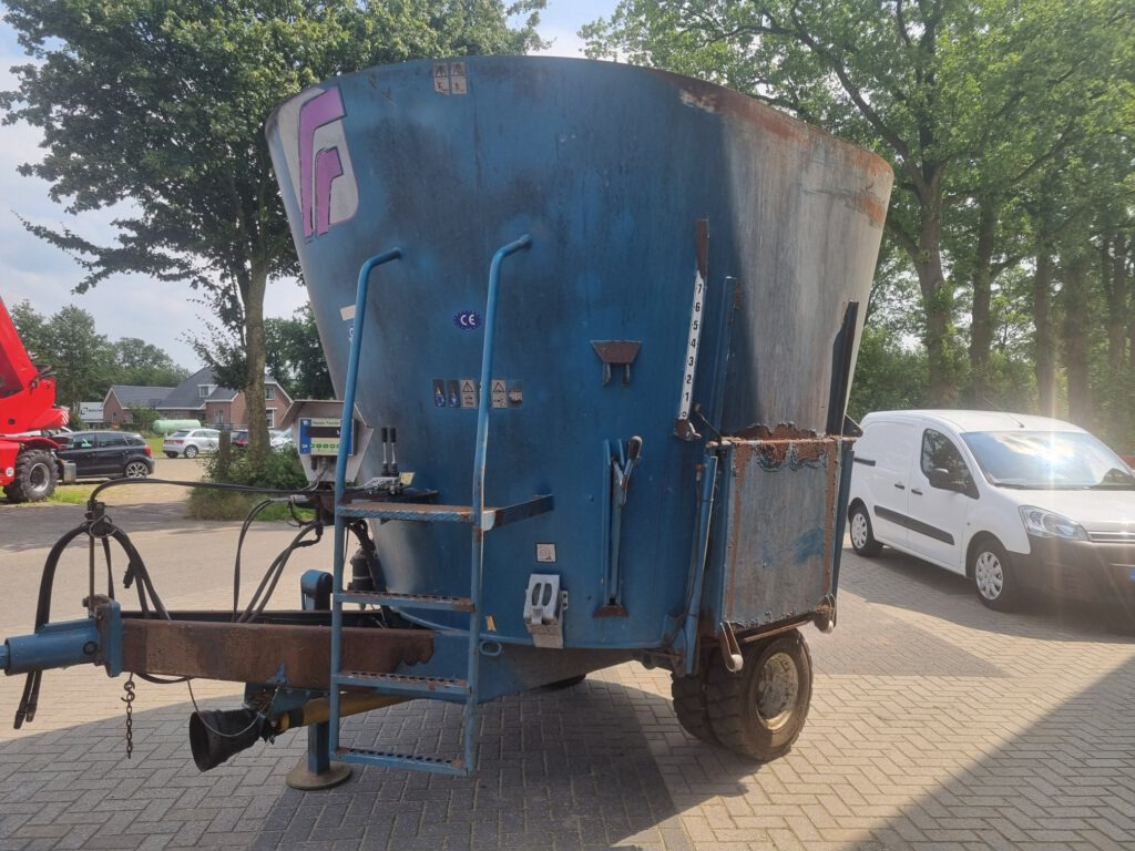 FRASTO Tornado feedwagon 12 m3 - Forage mixer wagon: picture 3 FRASTO Tornado feedwagon 12 m3 - Forage mixer wagon: picture 3