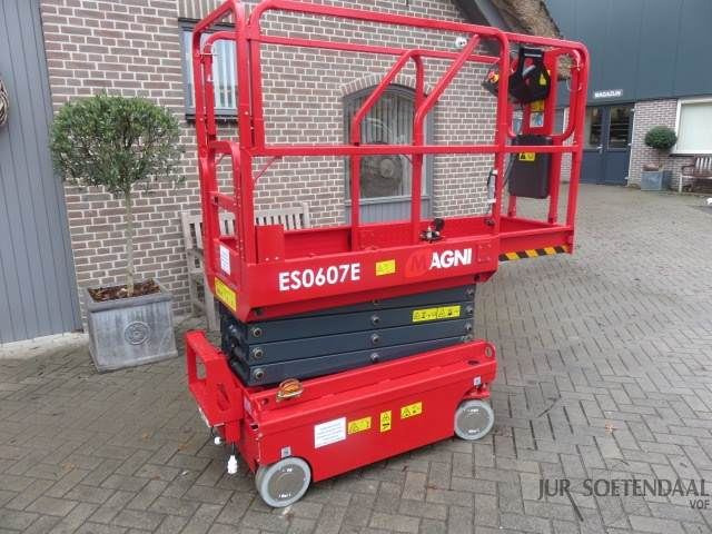 MAGNI ES 0607E - Scissor lift: picture 3 MAGNI ES 0607E - Scissor lift: picture 3