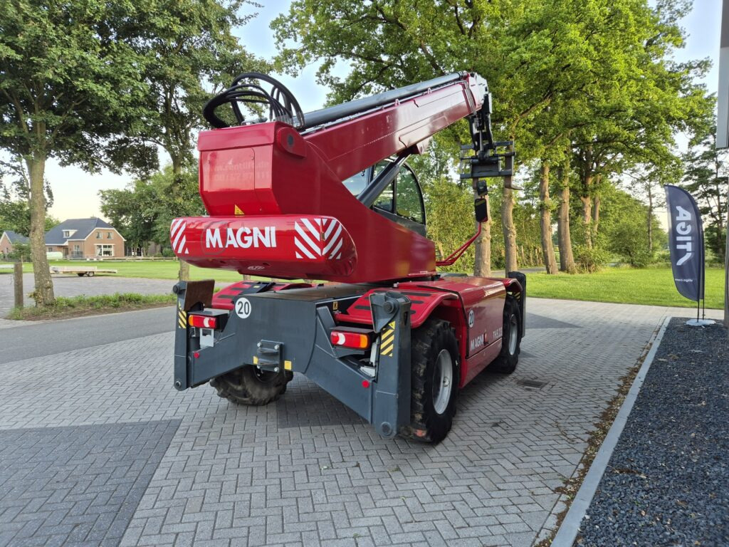 MAGNI RTH 5.23 Smart D/C - Telescopic handler: picture 5 MAGNI RTH 5.23 Smart D/C - Telescopic handler: picture 5