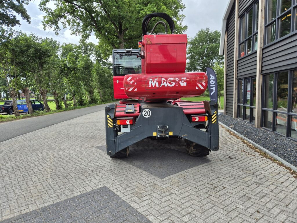 MAGNI RTH 5.23 Smart D/C - Telescopic handler: picture 4 MAGNI RTH 5.23 Smart D/C - Telescopic handler: picture 4