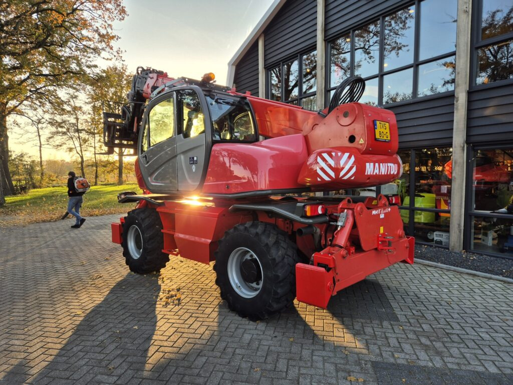 MANITOU MRT 2150+ privilege - Telescopic handler: picture 3 MANITOU MRT 2150+ privilege - Telescopic handler: picture 3
