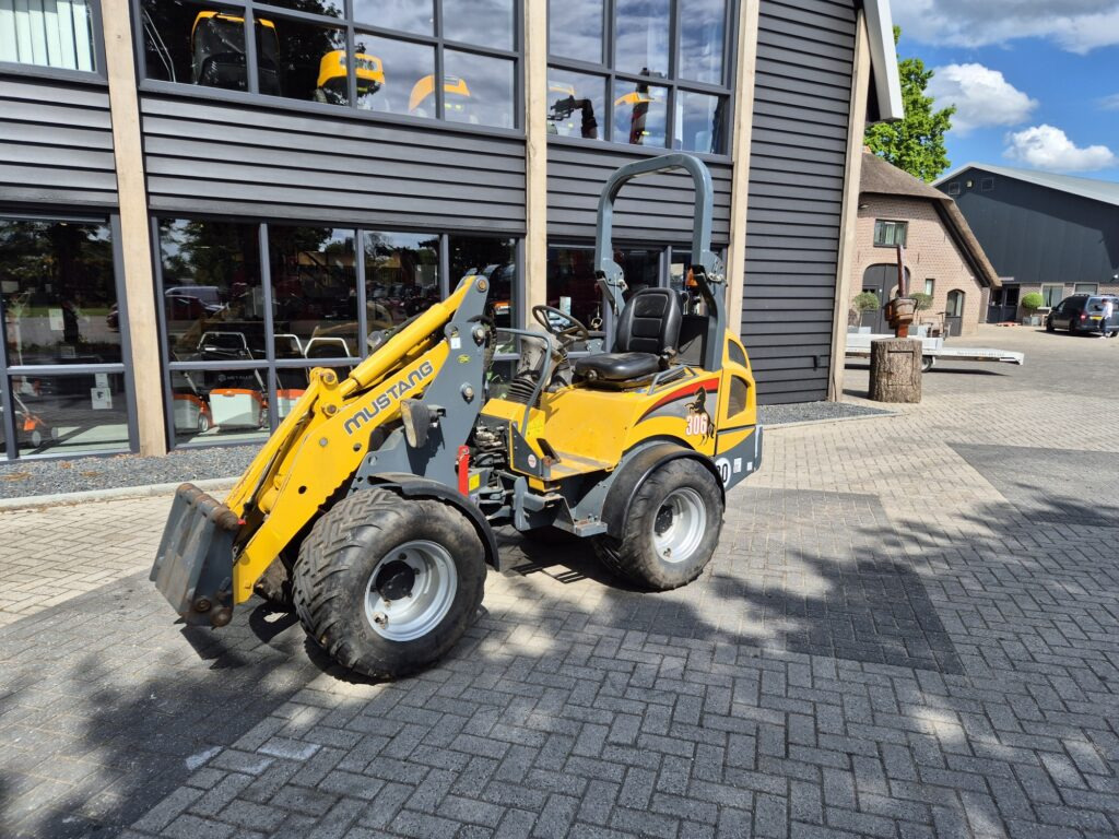 MUSTANG AL 306 miniloader - Compact loader: picture 2 MUSTANG AL 306 miniloader - Compact loader: picture 2