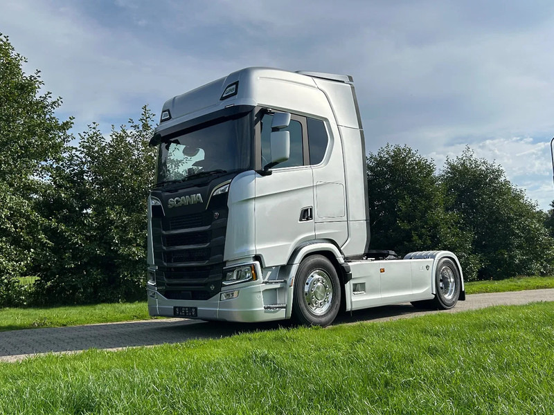 Scania 660S V8 NGS | 4x2 NB | 6 BALON SUSPENSION | RETARDER | FULL-AIR | PTO PREP. | PARK-COOLER | - Tractor unit: picture 1 Scania 660S V8 NGS | 4x2 NB | 6 BALON SUSPENSION | RETARDER | FULL-AIR | PTO PREP. | PARK-COOLER | - Tractor unit: picture 1